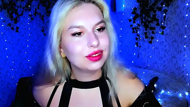 ChloeRicc online show from October 14, 12:08 pm