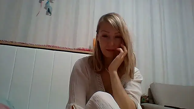 Vexxaa online show from January 15, 1:50 pm