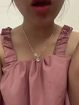 Nguyenha11 online show from March 25, 7:11 am