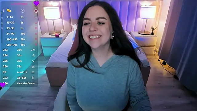 ashton heidii online show from March 31, 1:27 am