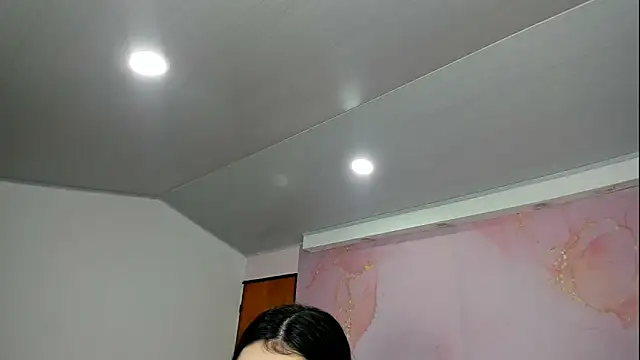 milk candy18 online show from October 31, 11:42 pm