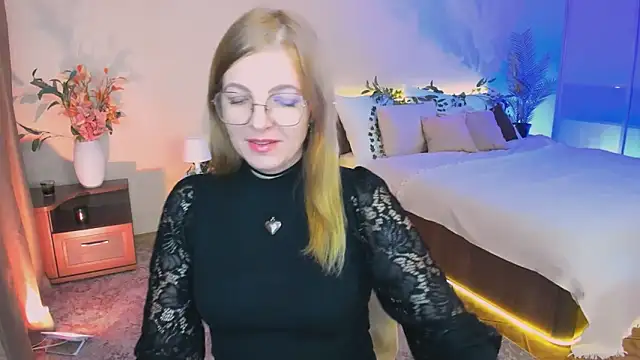 YourUniverser online show from September 25, 10:58 am