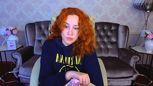 TeilaHex online show from September 12, 6:59 pm