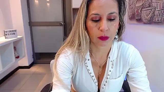 DianaPearls online show from February 25, 11:09 am