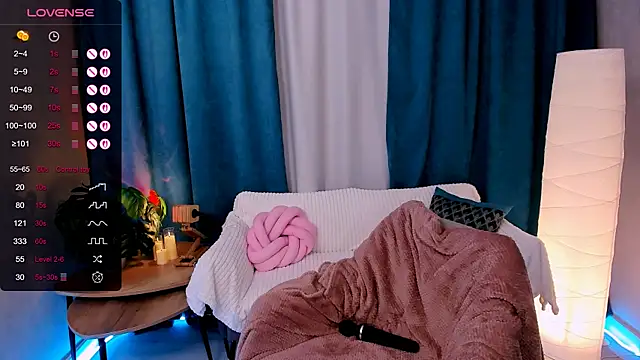 BellaCaress online show from January 17, 6:21 am