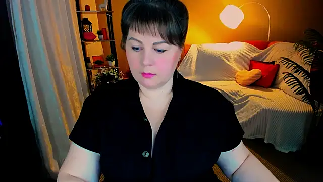 CrystaalStaar online show from February 27, 8:52 pm