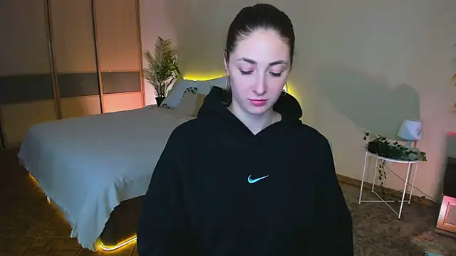 SensitiveSooul online show from October 8, 8:13 pm