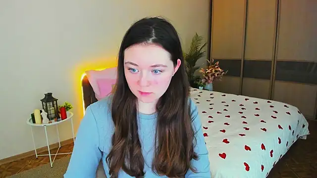 AlluringLookk online show from April 2, 4:48 pm