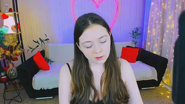 AlluringLookk online show from April 15, 7:58 pm