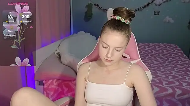 stefaniyaaa online show from October 11, 8:22 pm