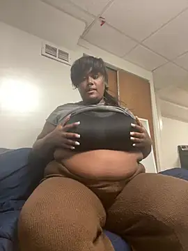 Cocomamii1 online show from January 10, 12:48 am