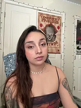 CharmingMaddie online show from March 20, 7:52 pm