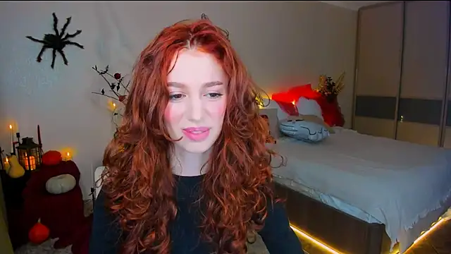 ChristinaConteeree online show from October 24, 1:29 pm