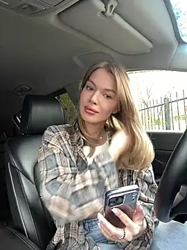miss veroNika online show from May 17, 4:44 am