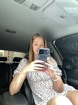 miss veroNika online show from July 8, 3:52 am