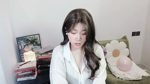 Emmaq996 online show from October 27, 2:18 am