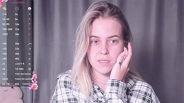 AngelAnty online show from October 16, 3:25 pm