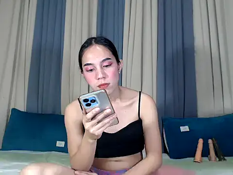 Jadehotcum online show from January 8, 1:04 pm