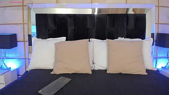 GretaVelvet online show from September 10, 7:36 pm