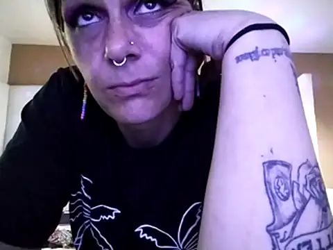 SparklesB1tch online show from May 18, 8:26 pm