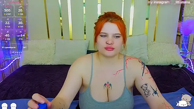 Clumsy Nana online show from June 21, 1:04 pm