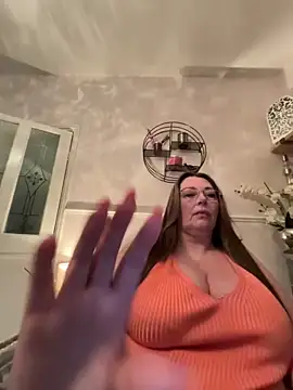 BuxomKitty BBW online show from March 13, 7:37 pm