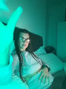 AlitaNova online show from September 25, 10:25 am