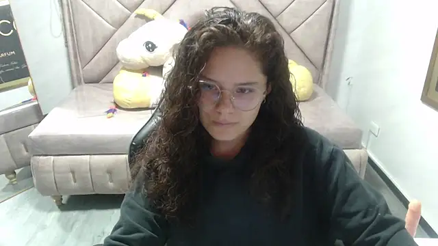 Velvet Moon V online show from October 29, 1:37 pm