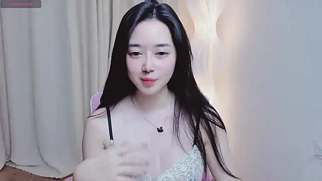 Miu-999 online show from April 10, 6:30 am