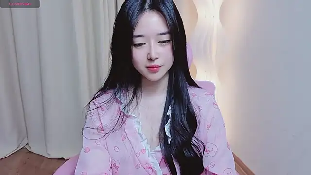 Miu-999 online show from April 11, 6:30 am