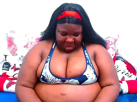 ChubbyBoobsxxx online show from October 19, 7:10 am