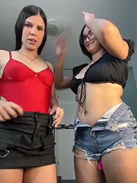 alejandrodolls online show from October 3, 8:25 pm