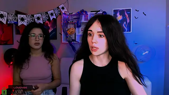 riley sanders online show from October 30, 10:16 am