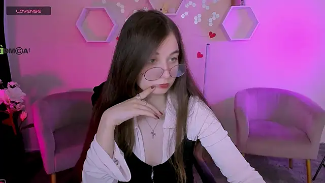 lilith diva online show from September 28, 7:52 pm