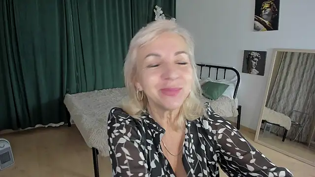 LiliaMoons online show from November 30, 9:02 am