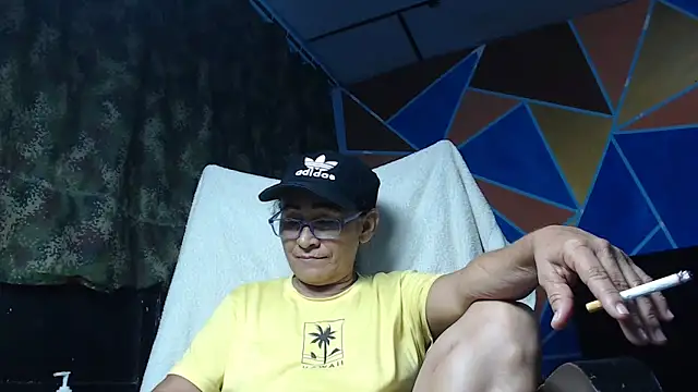 maggi hotsson online show from January 16, 5:58 am