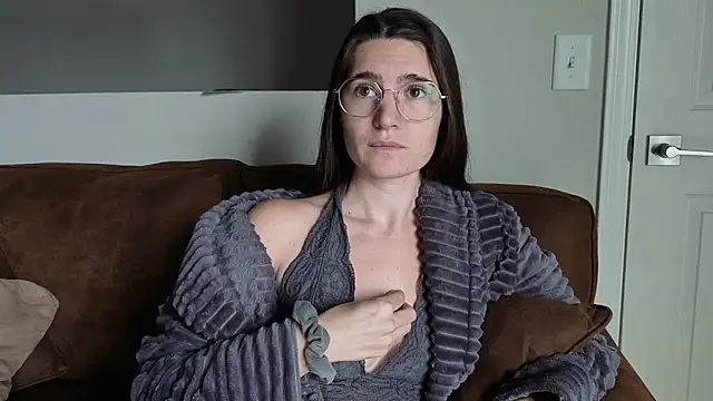 bambifarrina online show from March 24, 9:09 pm