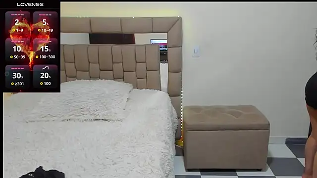 gabrielaponce11 online show from September 23, 10:30 pm