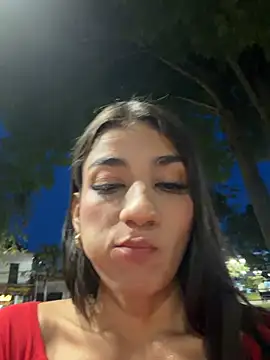 -juicy  online show from July 6, 11:40 pm