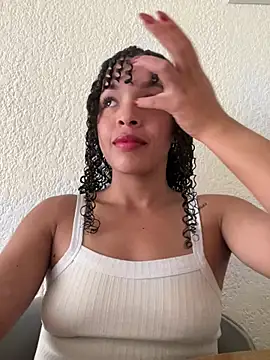 Yasmin777  online show from March 7, 10:28 pm