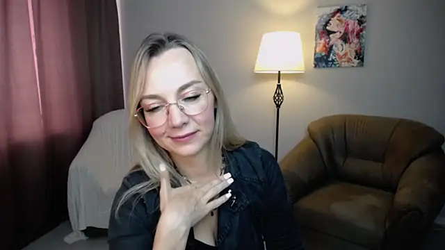 Ava Elior online show from September 10, 1:44 pm