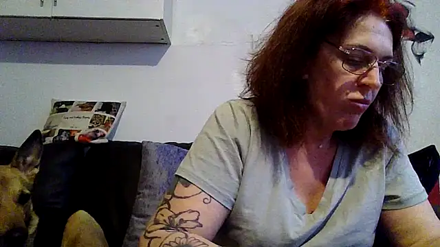 RubyyRosee online show from April 11, 1:59 pm