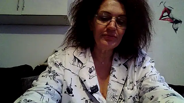 RubyyRosee online show from March 4, 1:28 pm