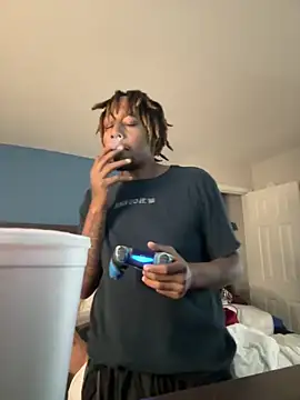 BigMfLuther online show from December 22, 5:10 am