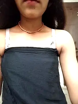 Naina 04 online show from September 14, 3:15 am