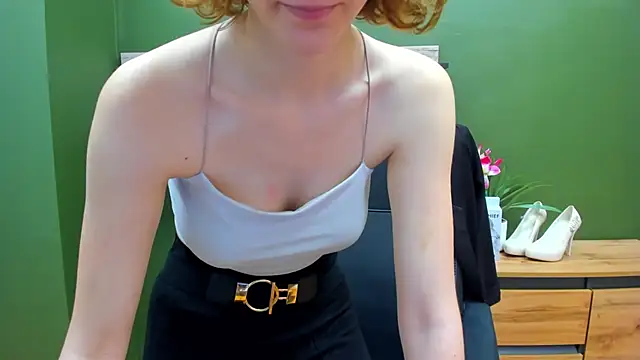 juicyPenny online show from September 18, 6:56 am