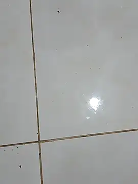 Slllll Couple00 online show from October 28, 1:00 am