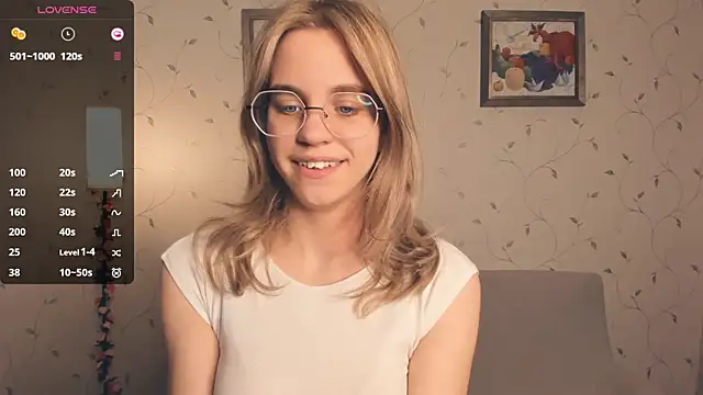 JoanBaggott online show from November 20, 8:21 pm