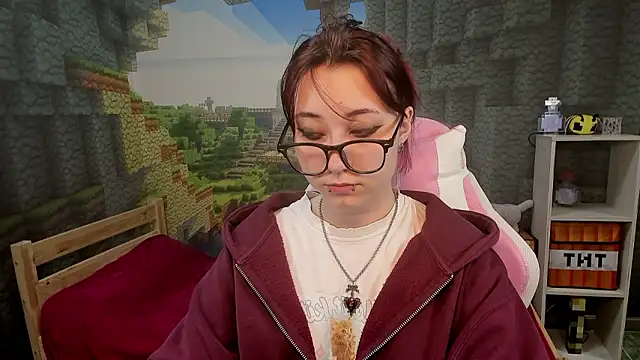 ClaraParks online show from February 15, 7:24 pm