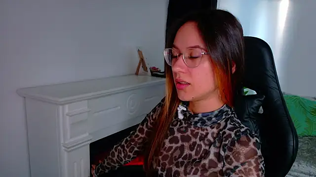 EvaBllake online show from February 12, 6:26 am